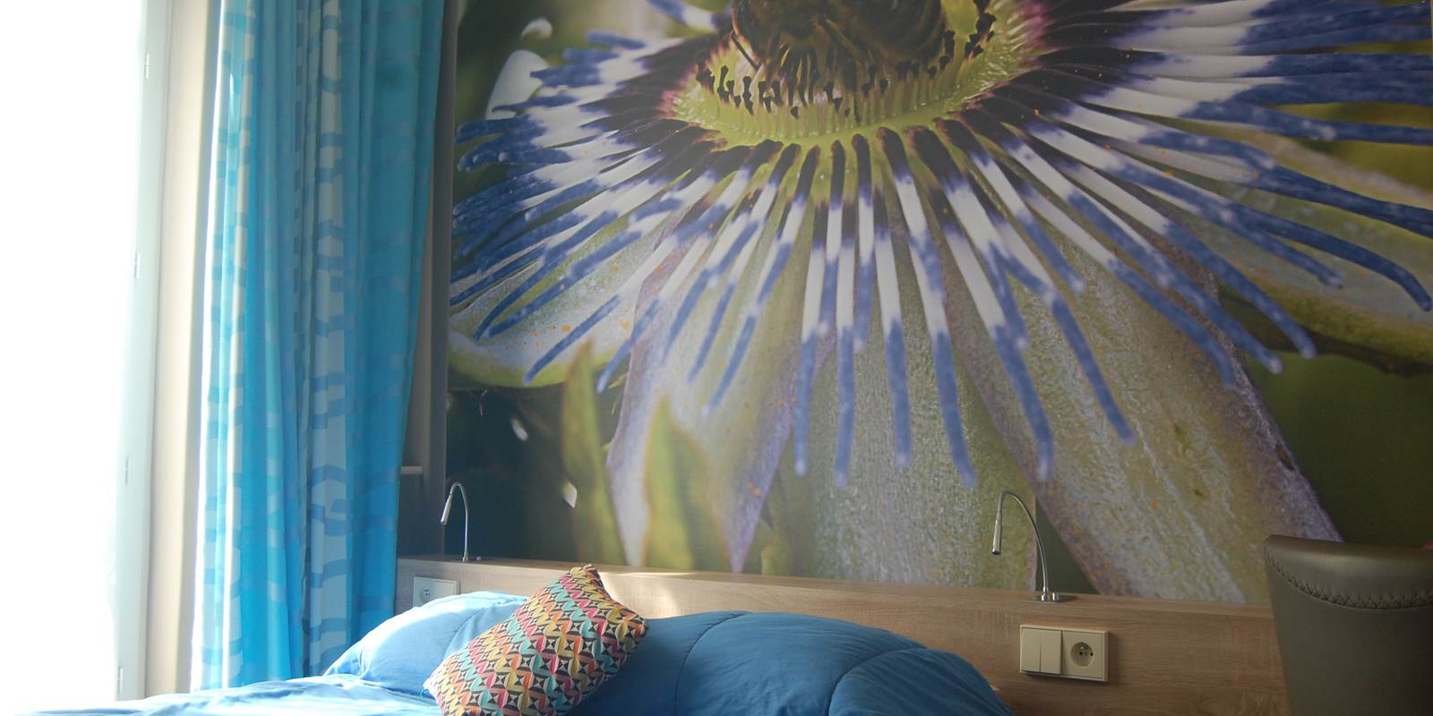 Chambre Grand lit rénovée en 2015 hôtel 2 étoiles proche Jardin du Luxembourg